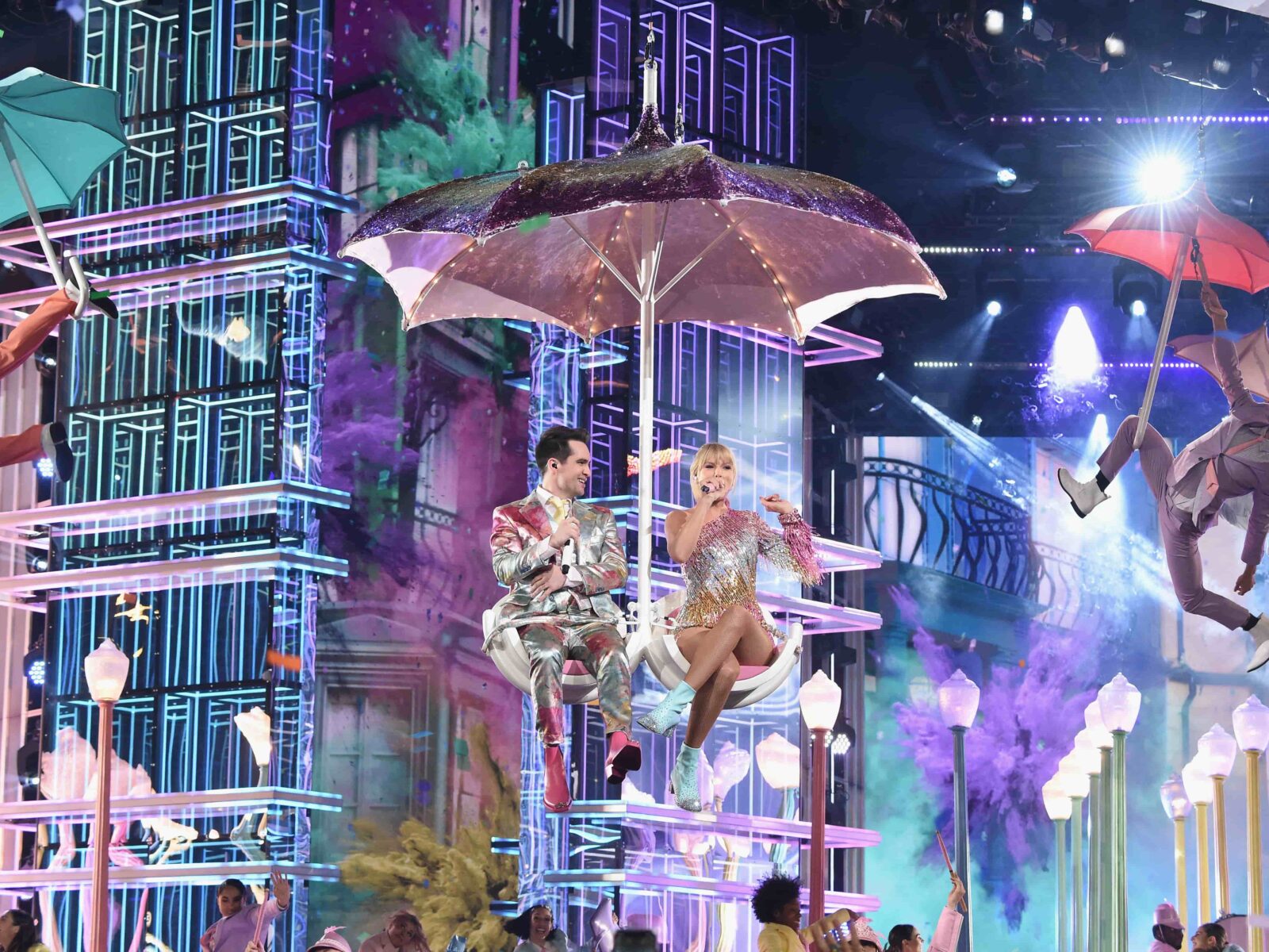 Taylor Swift & Brendon Urie, 2019 BBMAs